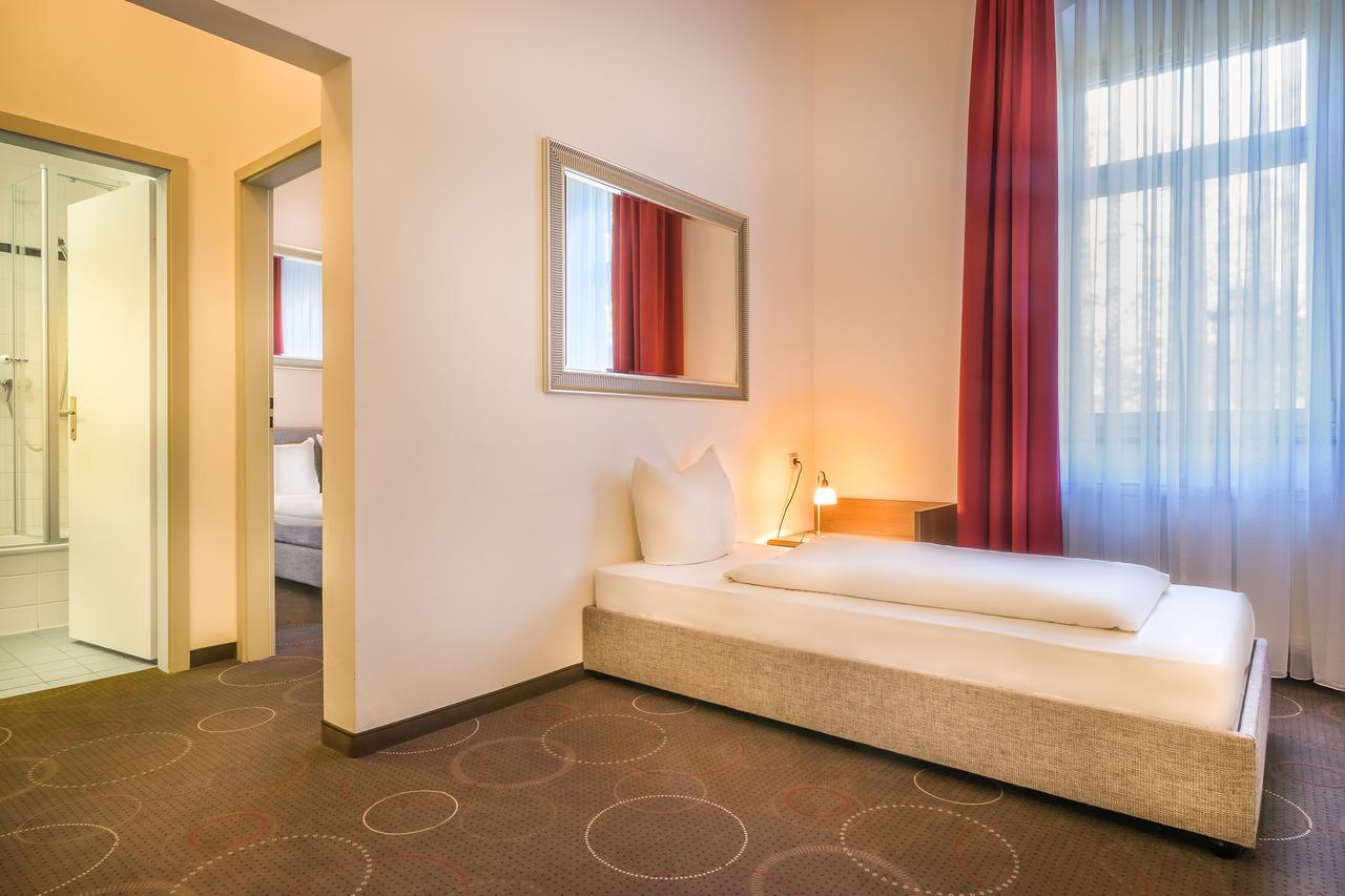 Hotel Am Bonhoefferplatz Дрезден Экстерьер фото