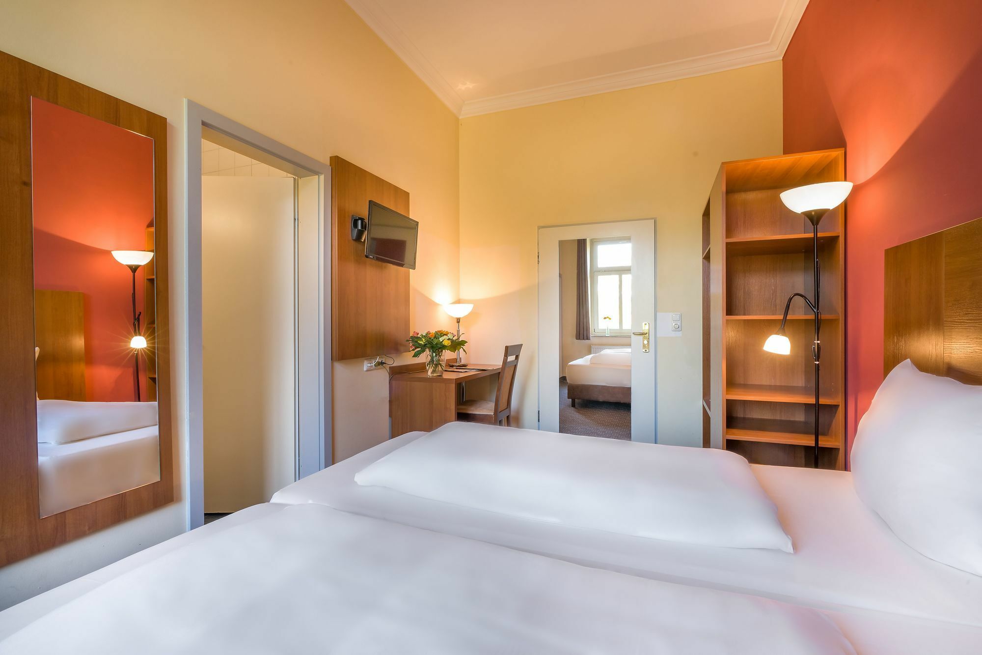 Hotel Am Bonhoefferplatz Дрезден Экстерьер фото