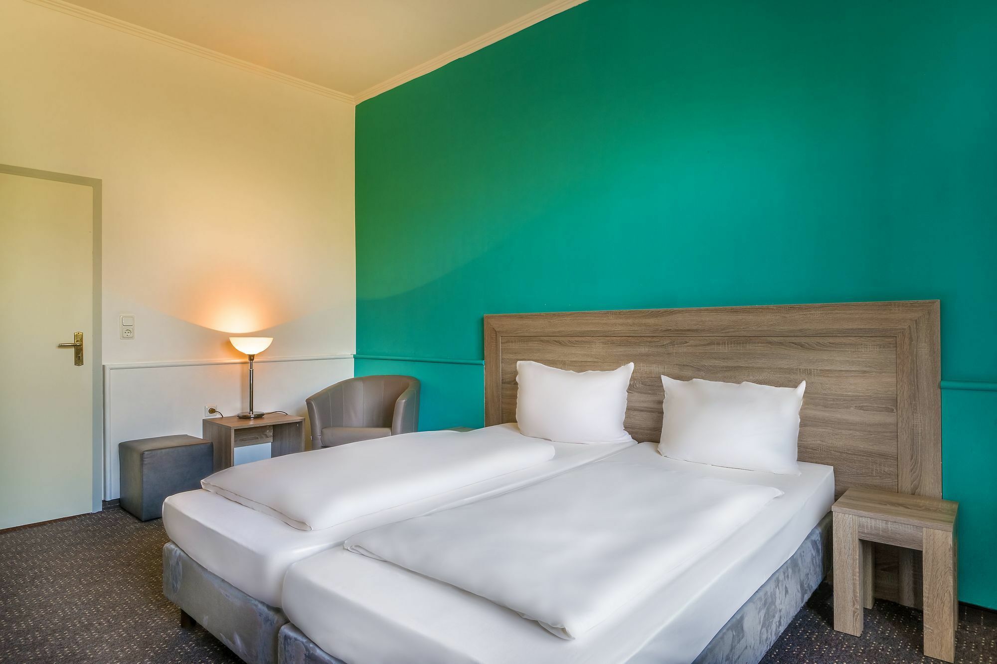 Hotel Am Bonhoefferplatz Дрезден Экстерьер фото